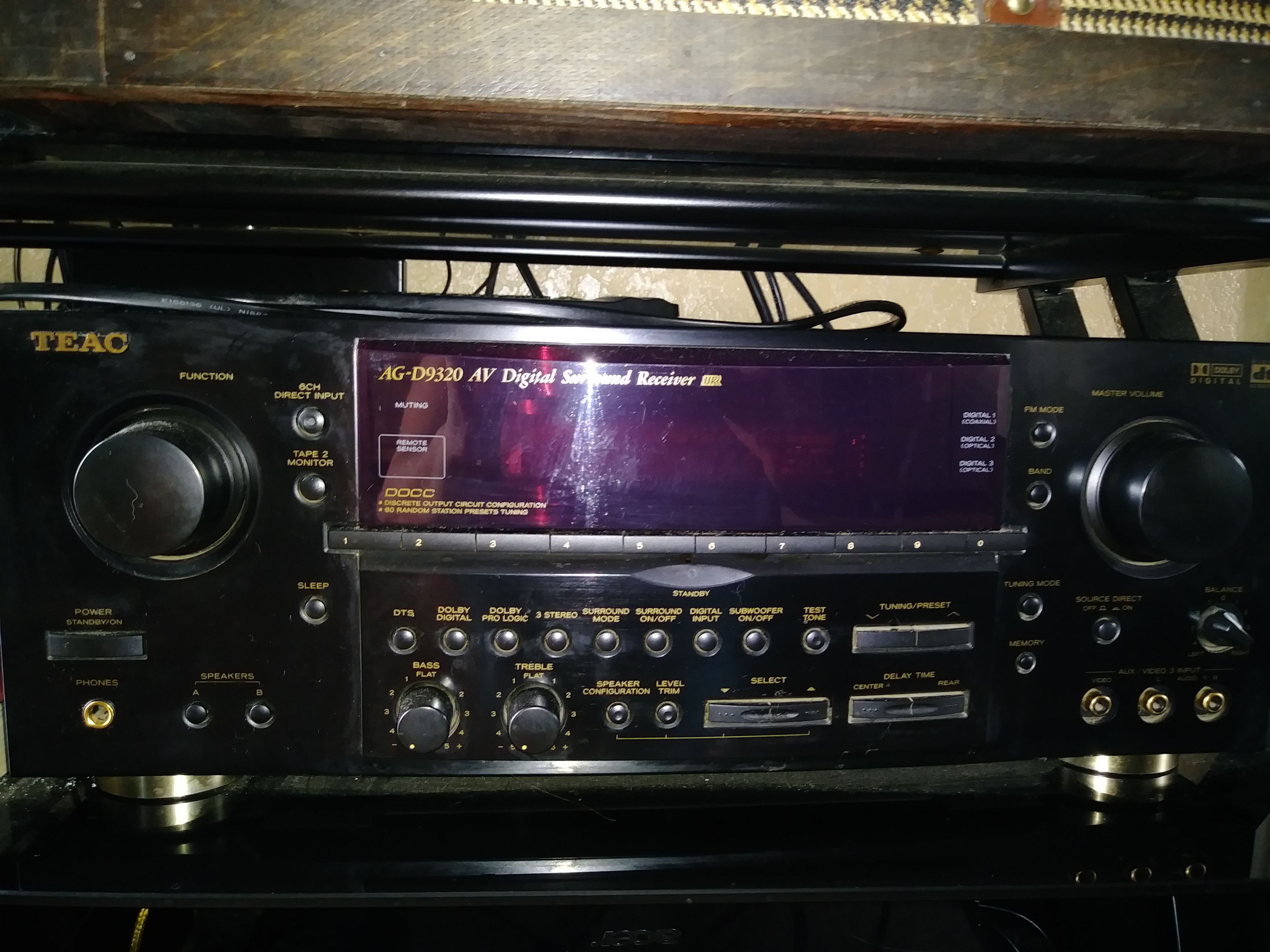 Teac AG-D9320 AV Digital surround Receiver with remote