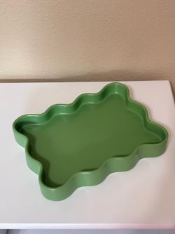 Green ceramic tray