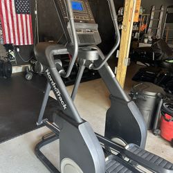 ***Military PCS*** Must Sell NordicTrack Elliptical 