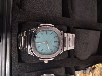 https://offerup.com/redirect/?o=UC5QaA==. dress/casual watch
