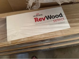 Mohawk RevWood Select Sand Dune Laminate Flooring – New/Sealed – 375 sq ft