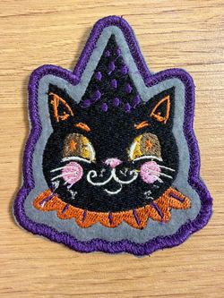 Retro Vintage Inspired Halloween Black Cat Embroidered Patch Iron On