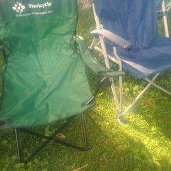 10 Of Them Fold Up Chairs 