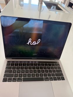 Apple Mac 13