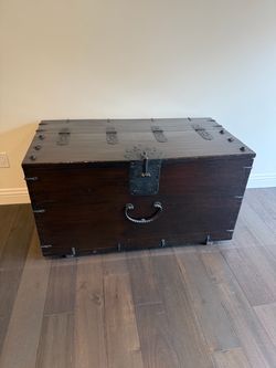 Antique Japanese Bandaji Chest