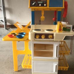 Vintage Fisher Price Kitchen Set 