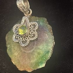 PERIDOT - 925 SILVER PENDANT 