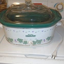 Large Crock Pot slow cooker