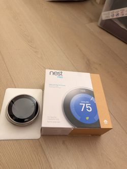 Pre-owned Nest pro Nest Learning Thermostat , box. Working good condition . Have 2 , 70$ each