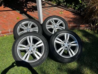 Mercedes ML350 rims and tires