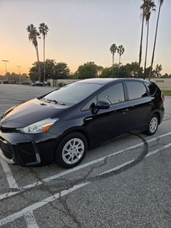 2016 Toyota PriusV