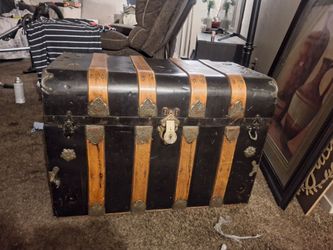 Old ass trunk