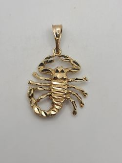 14k gold scorpion pendant