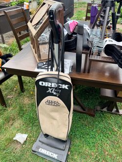 π§Ή Oreck XL Upright Vacuum β $35