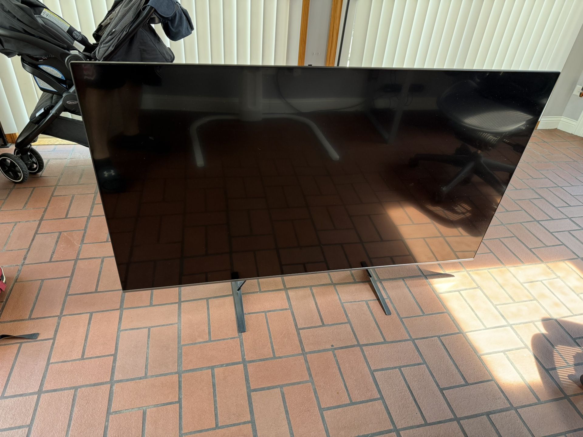 65” Samsung LCD 4K TV