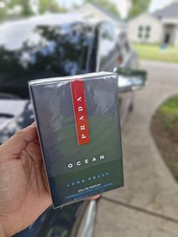 Prada Perfume/ New 