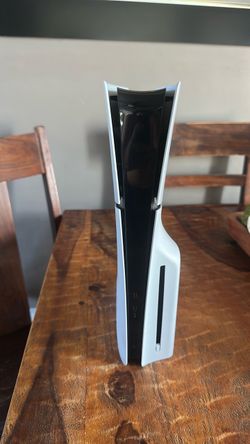 Playstation 5 Slim w/ Disk
