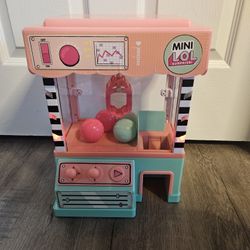 LOL Surprise Mini Claw Machine