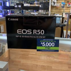 Canon EOS R50 Camera Kit With Lens 