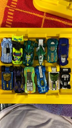 HOT WHEELS
