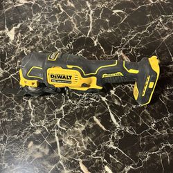 DEWALT 20V MAX XR Brushless Oscillating Multi-Tool
