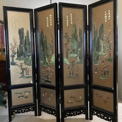 ANTIQUE JADE AND STONE ROOM DIVIDER, 4 PANELS IN GLASS