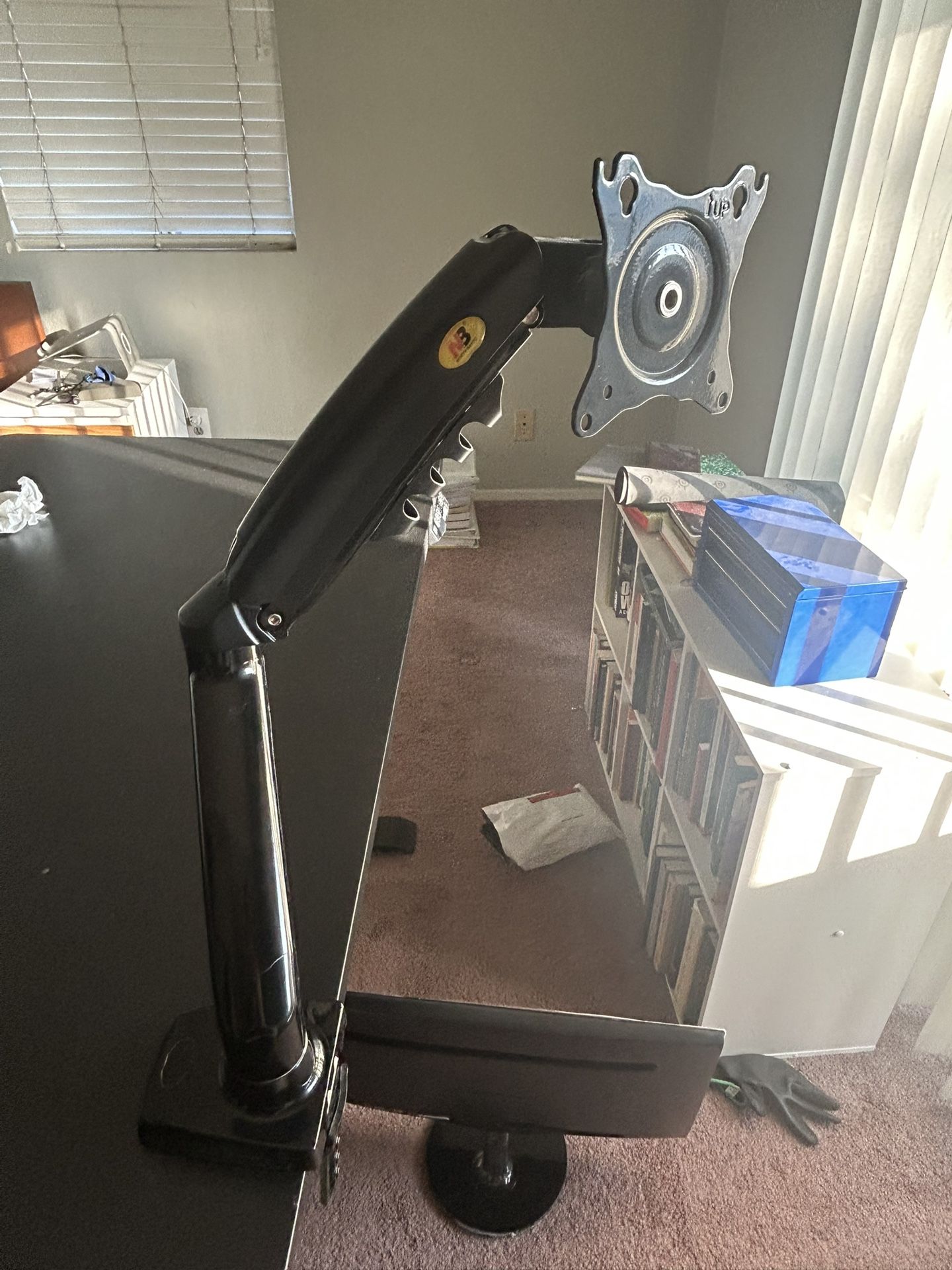 North Bayou Computer Monitor Mounting Arm