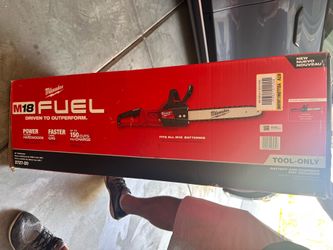 Milwaukee M18 FUEL 16" Chainsaw — Tool Only
