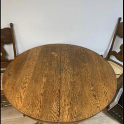 Antique Wood Table With Claw Feet And 4 Chairs