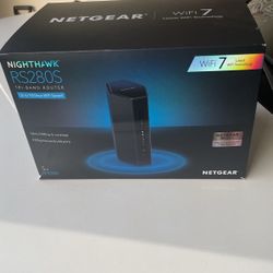 Nighthawk RS280S Triband Router(Almost New)