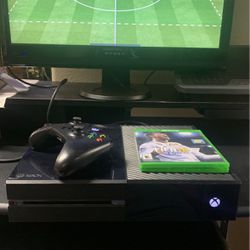 XBOX ONE Included Game FIFA 18 