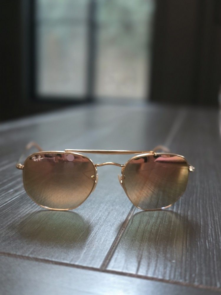 Raybbban Sunnies