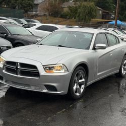 2012 DODGE CHARGER SE