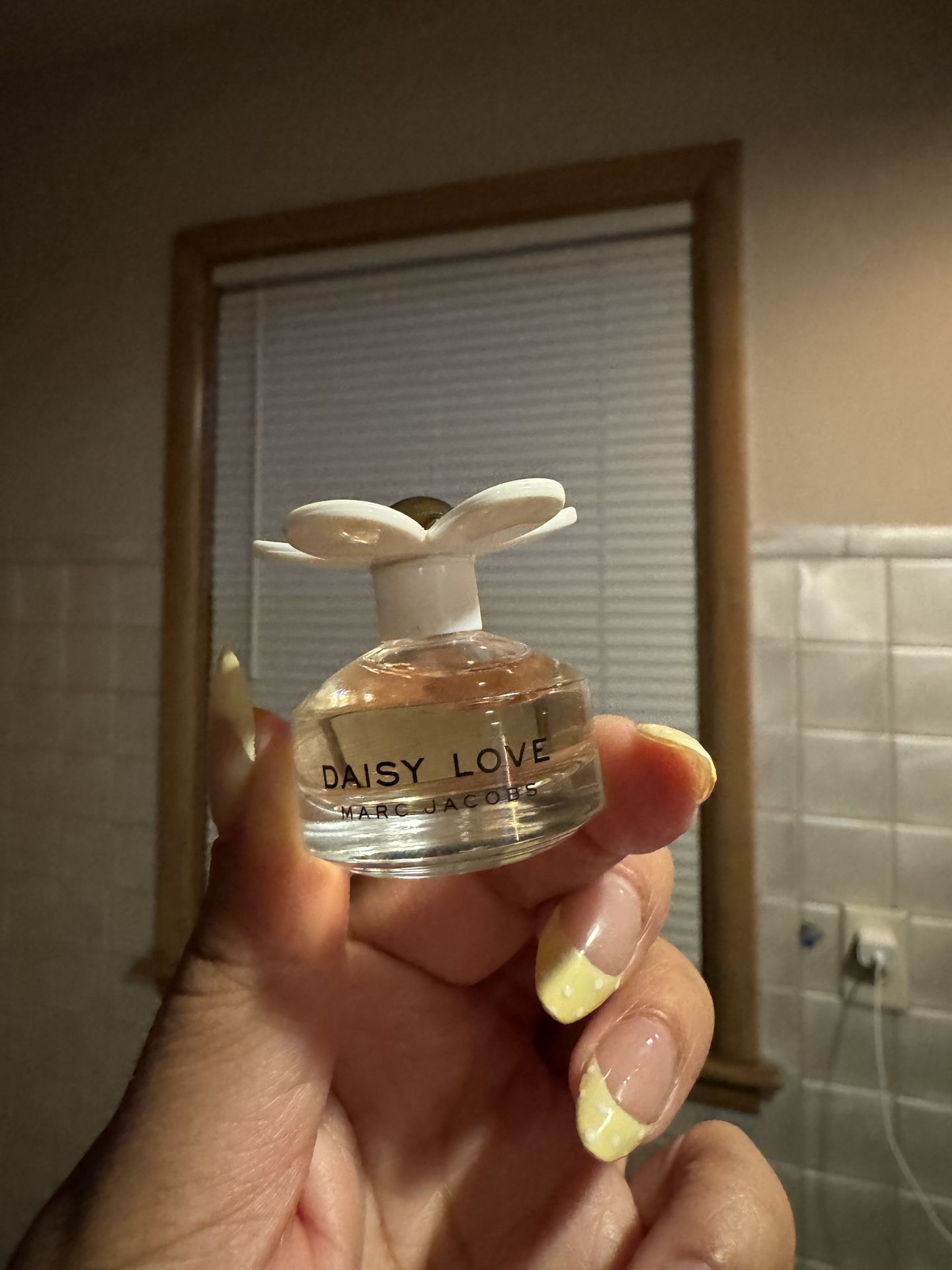 Daisy Flower By Marc Jacobs