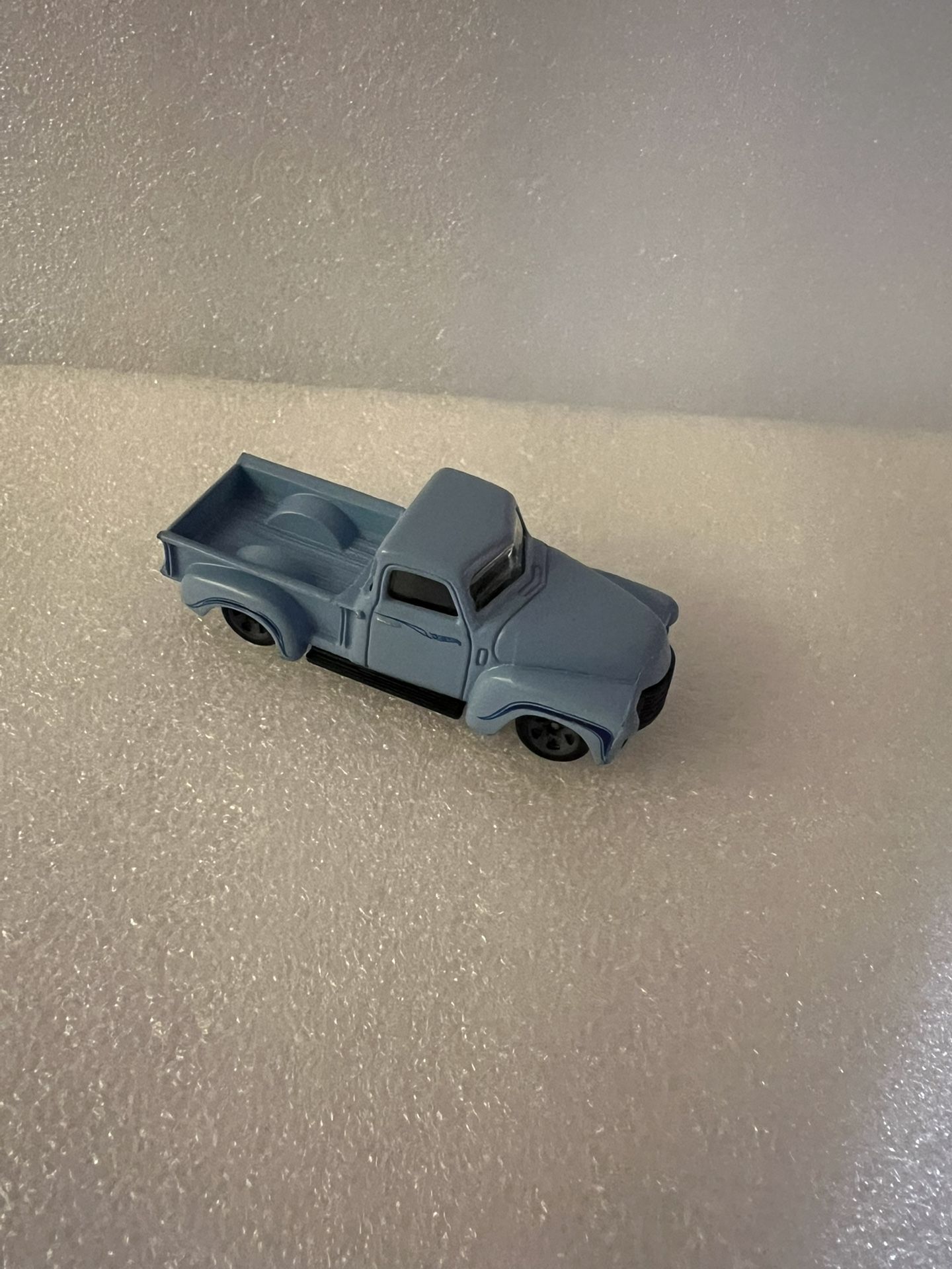 Hot Wheels 2016 '52 Chevy truck step side Multi Pack Blue Color Exclusive 1/64