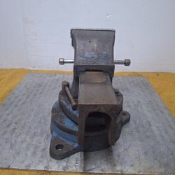 Record #3 Swivel Bench Vise Steel 689825 With 4-1/4 Inch Jaw Blacksmith Vise