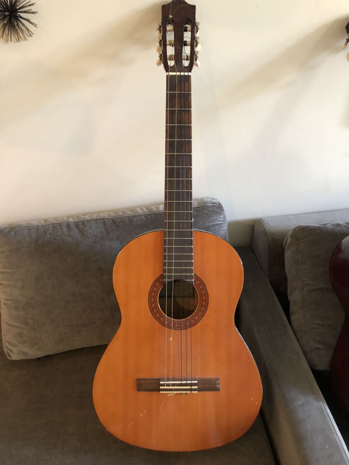 yamaha c-40 classical guitar and case 