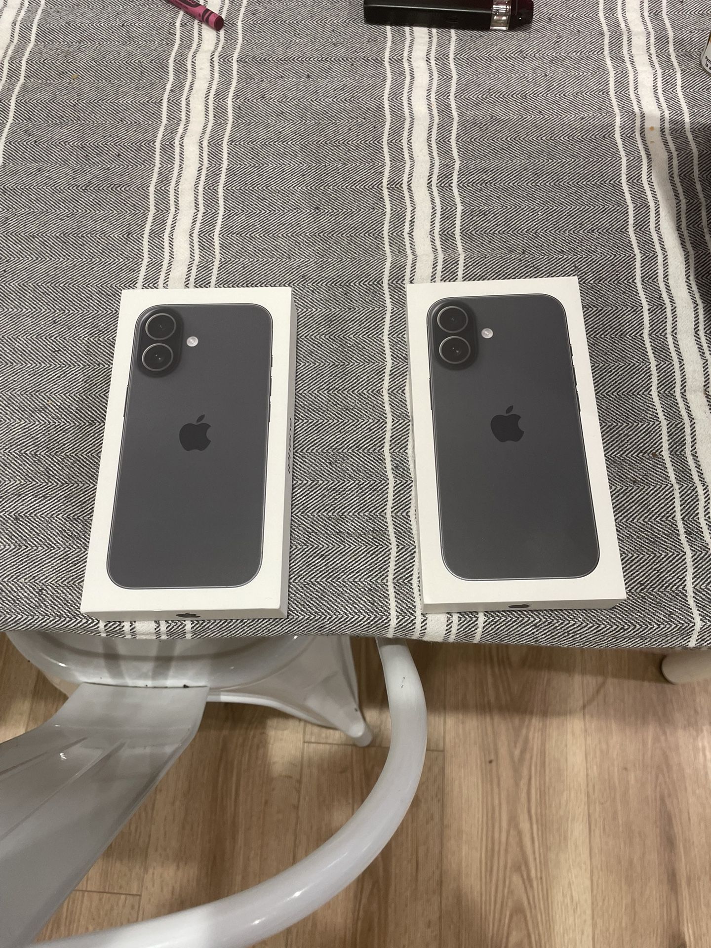 iPhone 17 256 gig, black, new in box - T-mobile only (2 in stock)