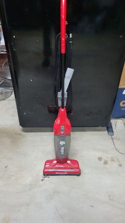 Vacuum dirt devil