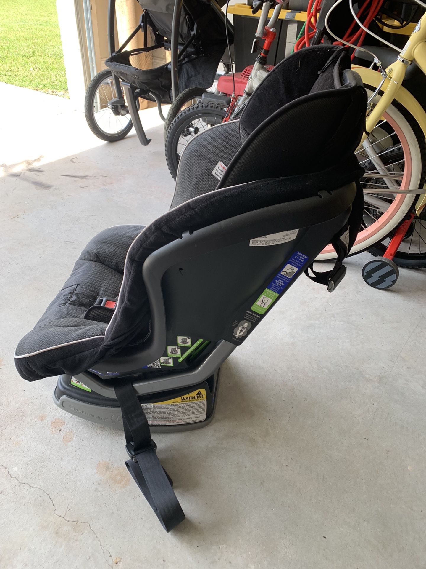 Car seat, only used at grandparents when visiting from out of state.
