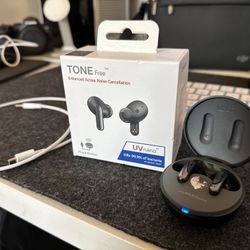LG Tone Free FP9 Wireless Bluetooth Earbuds