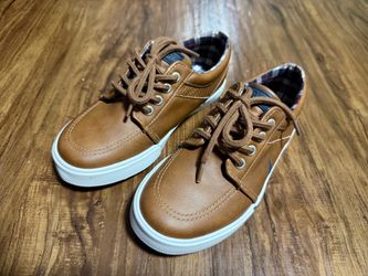 Boy sneaker shoe size 1