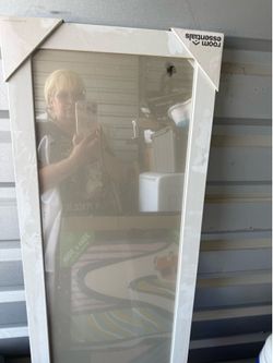 Essential Mirror