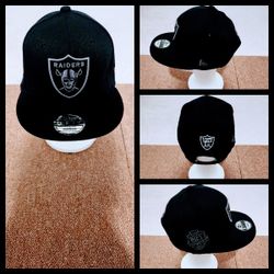 LAS VEGAS RAIDERS NFL FOOTBALL 🏈 SNAPBACK HAT.