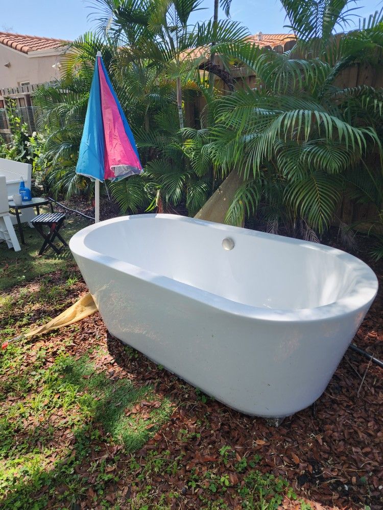 bathtub