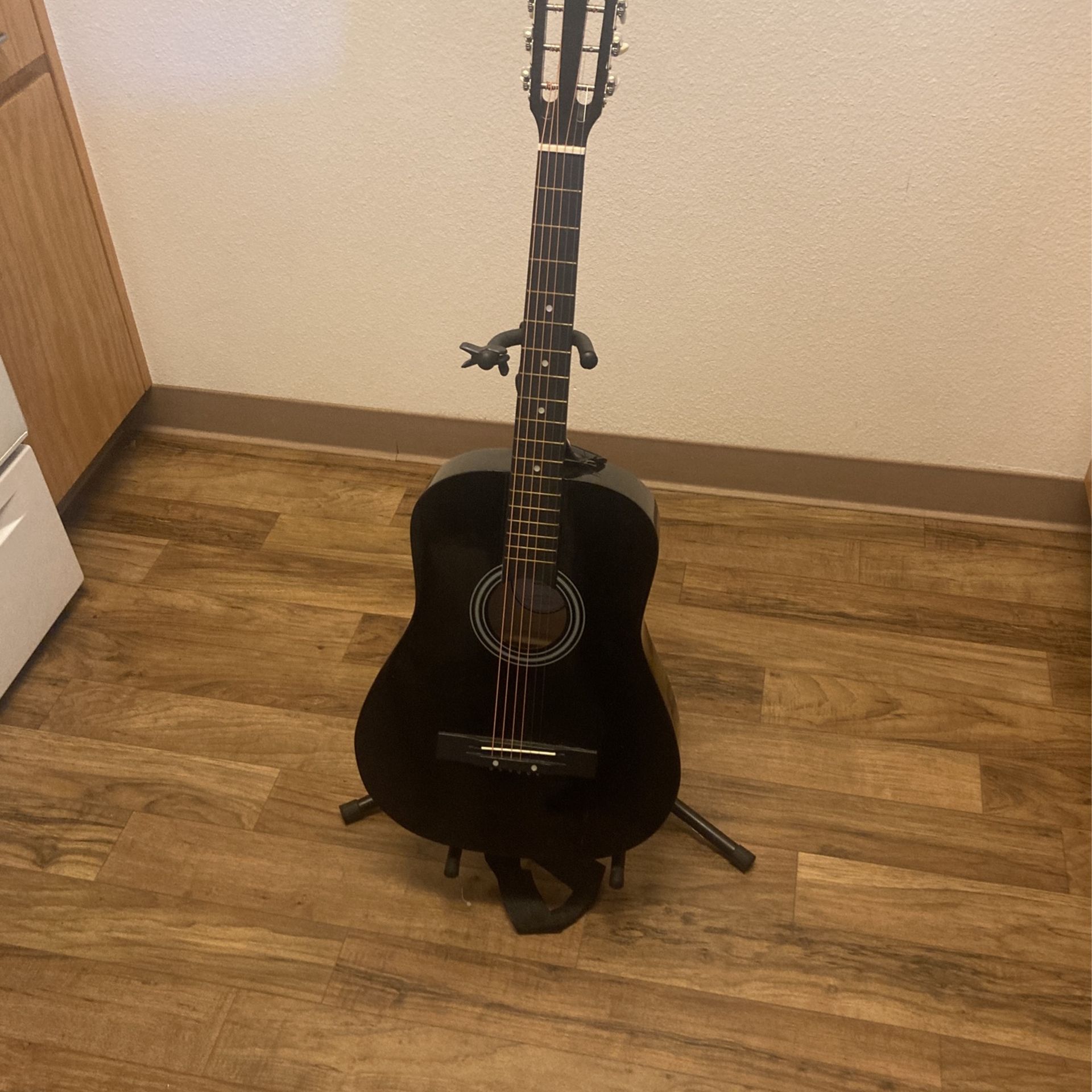 6 String Guitar