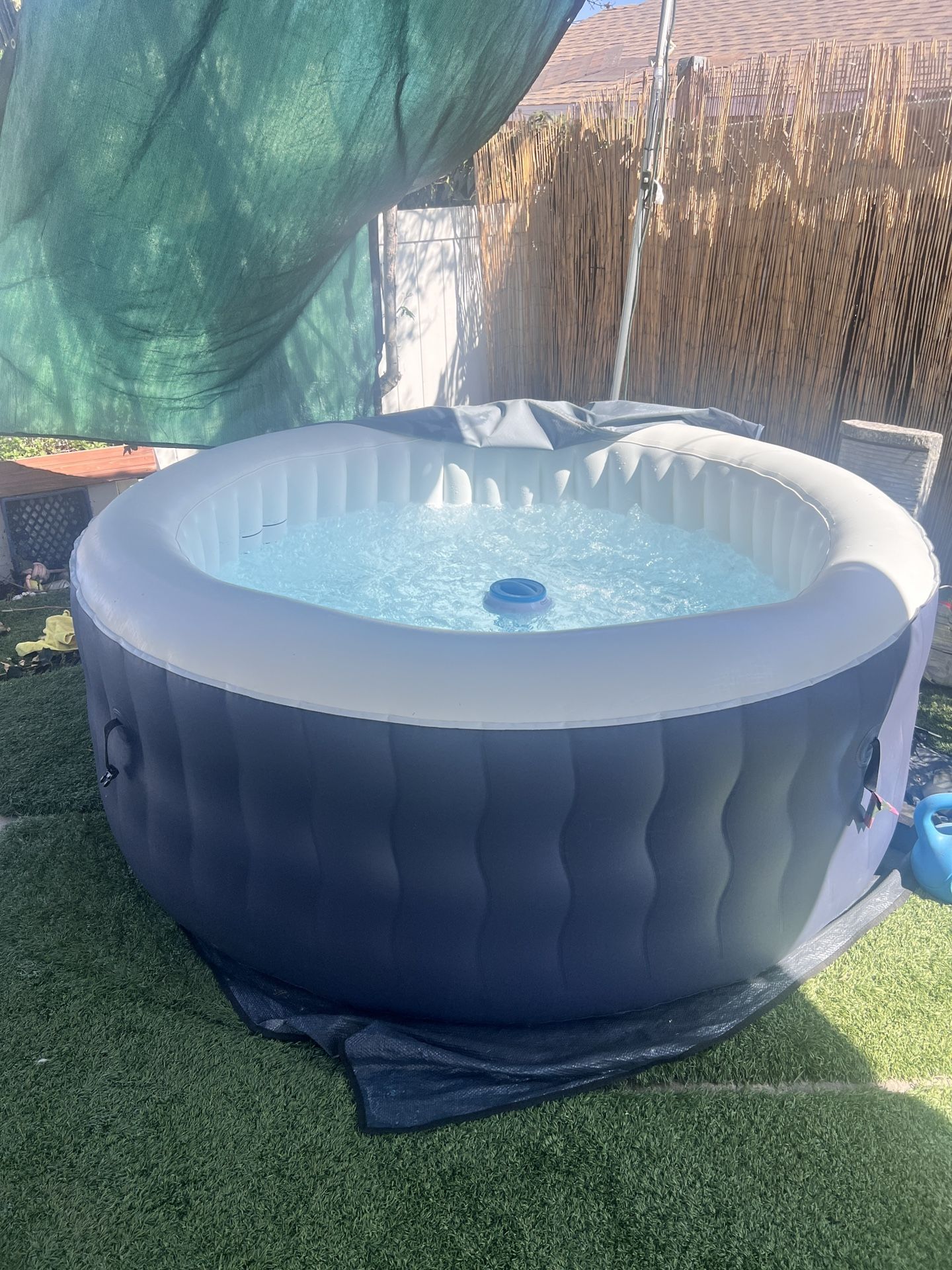 Hot Tub 🛀  Inflable 
