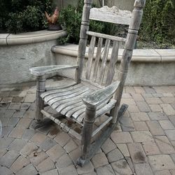 Rocking Chair 