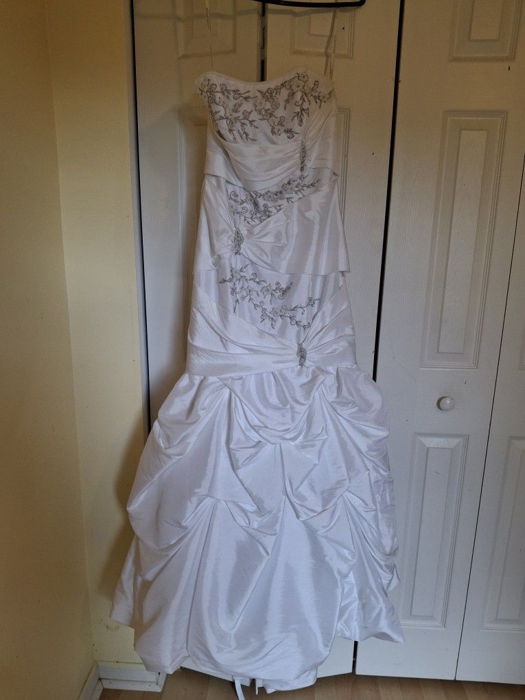 Wedding Dress Size 6