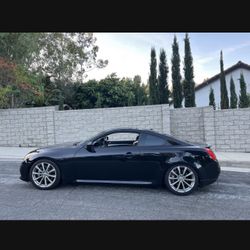 Infiniti G37s 